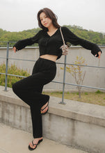 將圖片載入圖庫檢視器 CONCHWEAR 甜美短版鈕扣罩衫寬褲套裝 2色