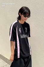 將圖片載入圖庫檢視器 FALLETT Sport Club 足球黑粉撞色短袖T恤