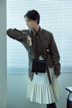 將圖片載入圖庫檢視器 LOEKA Fave 黑色牛皮翻蓋包