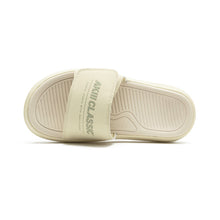 將圖片載入圖庫檢視器 AKIII CLASSIC Dual Cushioning Slide 三重軟墊奶油色拖鞋