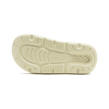 將圖片載入圖庫檢視器 AKIII CLASSIC Dual Cushioning Slide 三重軟墊奶油色拖鞋