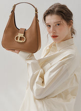 將圖片載入圖庫檢視器 LOEKA Gota M 都會知性棕色馬鞍肩背包