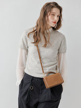 將圖片載入圖庫檢視器 LOEKA Emma 棕色方形迷你手提肩背包