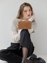 將圖片載入圖庫檢視器 LOEKA Emma 棕色方形迷你手提肩背包