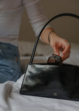 將圖片載入圖庫檢視器 KWANI Sleek Diane 都會優雅法棍包 (3色)