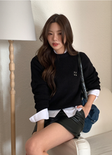 將圖片載入圖庫檢視器 CITYBREEZE LOGO燙布貼八字針織毛衣 (7色可選_象牙白/卡其色/淺綠色/天空藍/灰色/深藍色/黑色)