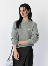 將圖片載入圖庫檢視器 CITYBREEZE LOGO燙布貼八字針織毛衣 (7色可選_象牙白/卡其色/淺綠色/天空藍/灰色/深藍色/黑色)