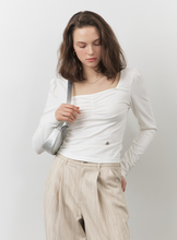 將圖片載入圖庫檢視器 CITYBREEZE 法式慵懶抓皺長袖上衣 (2色可選_黑色/白色)