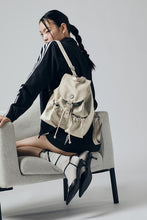 將圖片載入圖庫檢視器 MARHEN.J Scarlet 米白色尼龍抽繩後背包
