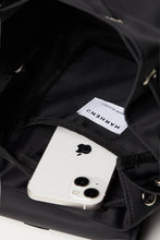 將圖片載入圖庫檢視器 MARHEN.J Scarlet 黑色尼龍抽繩後背包