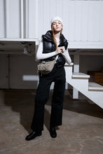 將圖片載入圖庫檢視器 MARHEN.J Plie 灰色蝴蝶結抓皺半月包