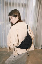 將圖片載入圖庫檢視器 MARHEN.J Plie 黑色蝴蝶結抓皺半月包