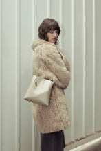 將圖片載入圖庫檢視器 MARHEN.J Lome 經典都會米色肩背包