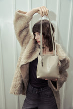 將圖片載入圖庫檢視器 MARHEN.J Lome 經典都會米色肩背包