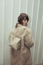 將圖片載入圖庫檢視器 MARHEN.J Lome 經典都會米色肩背包