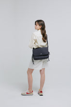 將圖片載入圖庫檢視器 MARHEN.J PPIPPI 褶皺蝴蝶結兩用郵差包 (3色)