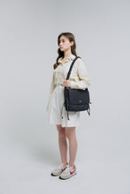 將圖片載入圖庫檢視器 MARHEN.J PPIPPI 褶皺蝴蝶結兩用郵差包 (3色)