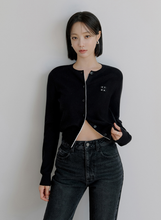 將圖片載入圖庫檢視器 CITYBREEZE LOGO燙布貼圓領針織外套 (3色可選_黑色/灰色/象牙白)