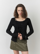 將圖片載入圖庫檢視器 CITYBREEZE 優雅網眼造型兩件式針織套裝 (3色可選_黑色/灰色/白色)