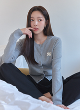 將圖片載入圖庫檢視器 CITYBREEZE LOGO燙布貼圓領針織外套 (3色可選_黑色/灰色/象牙白)