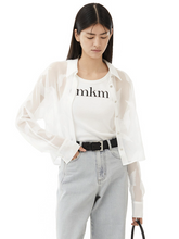 將圖片載入圖庫檢視器 EMKM 透膚白色羽毛提花襯衫