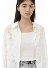 將圖片載入圖庫檢視器 EMKM 透膚白色方塊提花襯衫