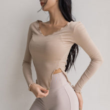 將圖片載入圖庫檢視器 CONCHWEAR 透膚羅紋捲邊上衣 6色