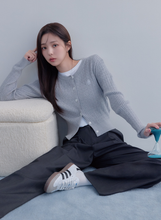 將圖片載入圖庫檢視器 CITYBREEZE 經典LOGO刺繡麻花針織上衣 (6色可選_奶油色/薄荷綠/深藍色/天空藍/黃色/灰色)