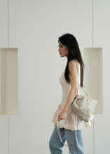 將圖片載入圖庫檢視器 KWANI Mini Chelsea 鉚釘抽繩迷你後背包 (2色)