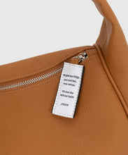 將圖片載入圖庫檢視器 NIEEH Soft 咖啡色腋下肩背包