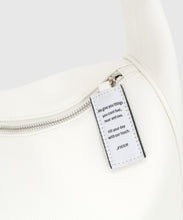 將圖片載入圖庫檢視器 NIEEH Soft 白色腋下肩背包