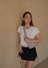 將圖片載入圖庫檢視器 KWANI 法式慵懶編織壓紋半月肩背包 (4色)