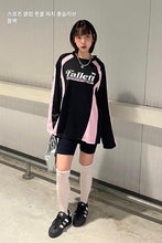 將圖片載入圖庫檢視器 FALLETT Sports Club 運動風黑粉撞色長袖上衣 (IVE REI同款)