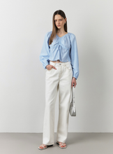 將圖片載入圖庫檢視器 CITYBREEZE 清新V領抓皺上衣 (2色可選_白色/天空藍)