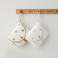 將圖片載入圖庫檢視器 CHEZ-BEBE 刺繡動物隨行尿布墊 2款