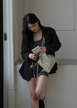 將圖片載入圖庫檢視器 KWANI Mini Chelsea 鉚釘抽繩迷你後背包 (2色)