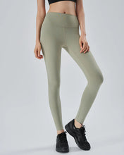 將圖片載入圖庫檢視器 CITYBREEZE ACTIVE AIRY 九分運動緊身褲 橄欖綠
