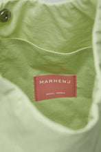將圖片載入圖庫檢視器 MARHEN.J Dewy 環保尼龍半月肩背包 (2色)