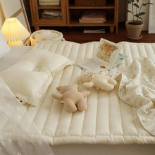 將圖片載入圖庫檢視器 CHEZ-BEBE 童趣動物小熊安撫娃娃 2種