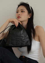 將圖片載入圖庫檢視器 KWANI Mini Chelsea 鉚釘抽繩迷你後背包 (2色)