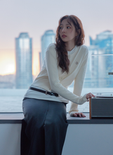 將圖片載入圖庫檢視器 CITYBREEZE 經典LOGO刺繡麻花針織上衣 (6色可選_奶油色/薄荷綠/深藍色/天空藍/黃色/灰色)