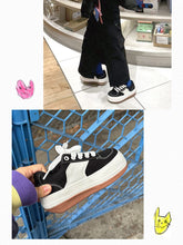 將圖片載入圖庫檢視器 POSE GANCH Mummum C.V Kids 兒童版黑色厚底麵包帆布鞋