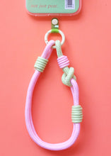 將圖片載入圖庫檢視器 MCRN 手機夾片+手腕掛繩草莓牛奶 組合