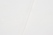 將圖片載入圖庫檢視器 EMKM 透膚白色羽毛提花襯衫