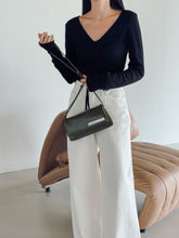 將圖片載入圖庫檢視器 MARHEN.J Elina 簡約都會迷你皮革斜背包 (4色)
