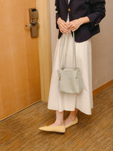 將圖片載入圖庫檢視器 MARHEN.J Lome 經典都會米色肩背包