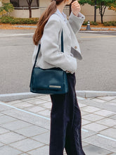 將圖片載入圖庫檢視器 MARHEN.J Elly 簡約都會藍色皮革肩背包