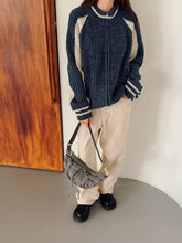 將圖片載入圖庫檢視器 MARHEN.J Plie 灰色蝴蝶結抓皺半月包