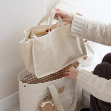 將圖片載入圖庫檢視器 CHEZ-BEBE 刺繡小熊收納包