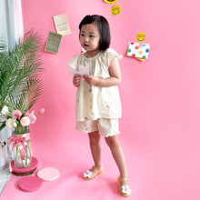 將圖片載入圖庫檢視器 THANK YOU SHOES MUCH Coconut 花朵果凍涼鞋 2色